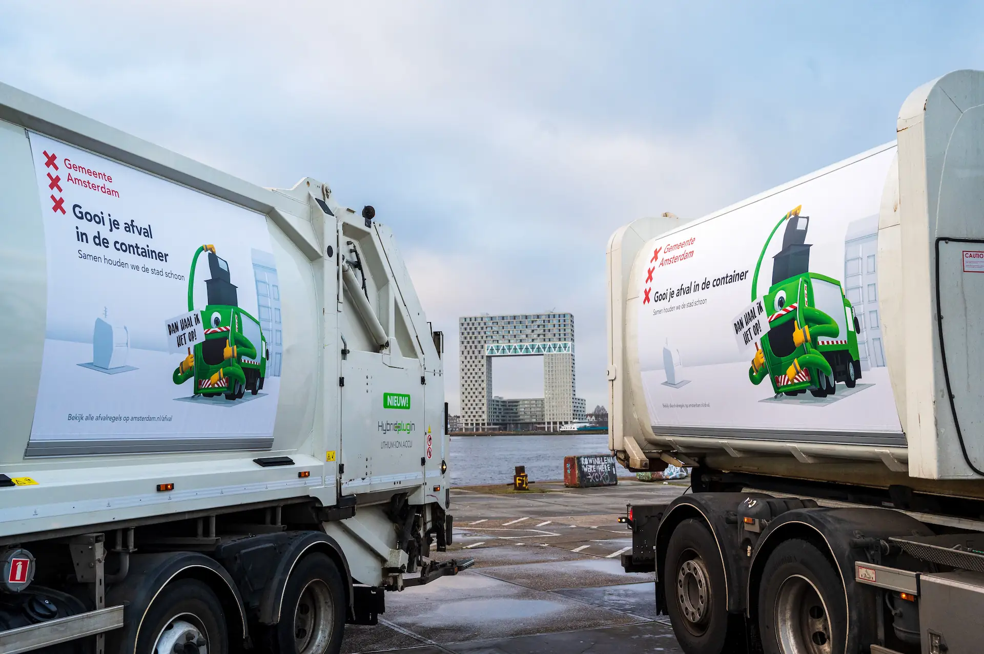 Sams reclamewisselsysteem toegepast op vuilniswagens in Amsterdam